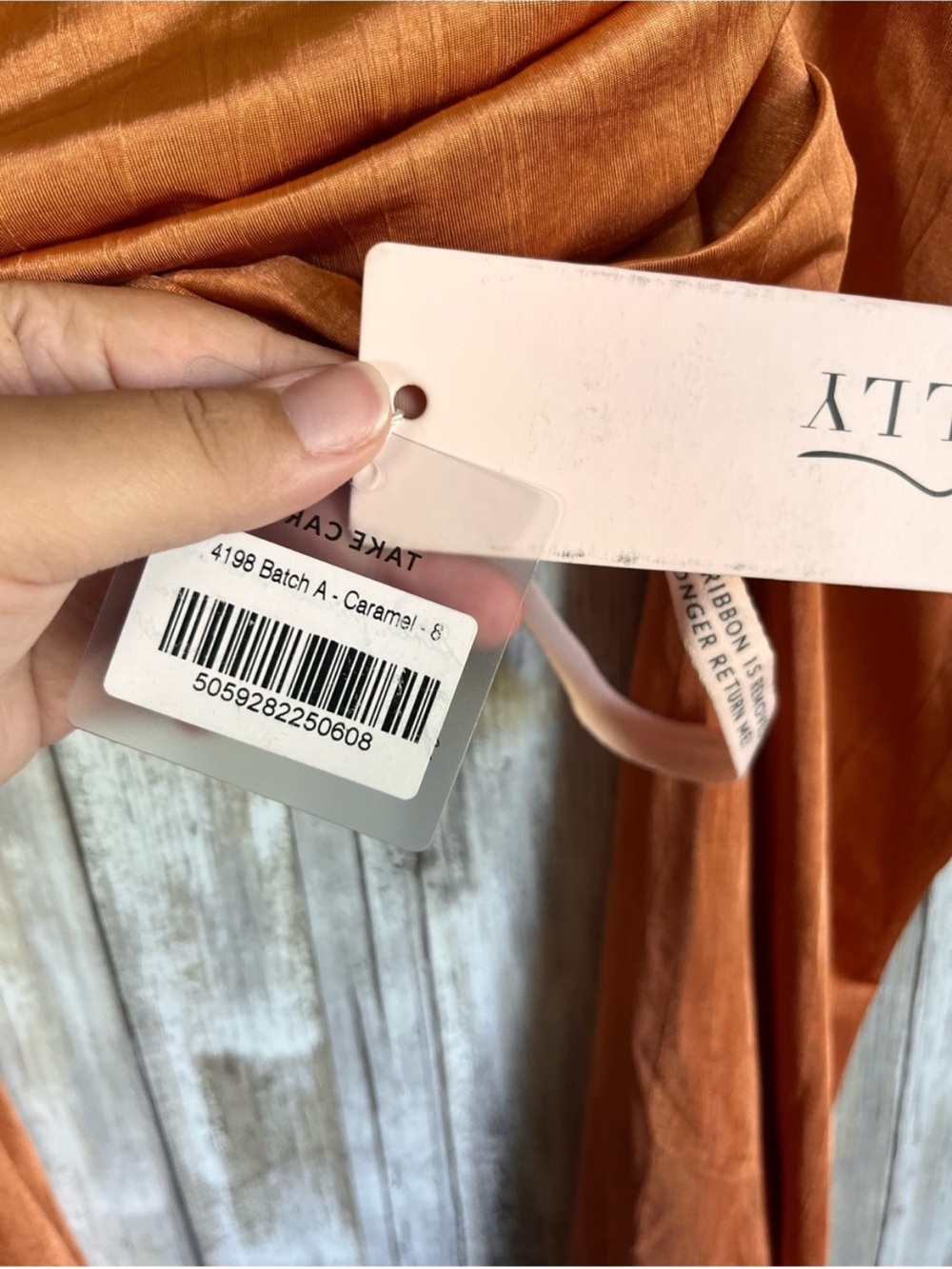 Oh Polly Batch A Caramel Cowl Neck Ruched Long Sleeve Crop Top Size 4 NWT - Picture 3 of 6
